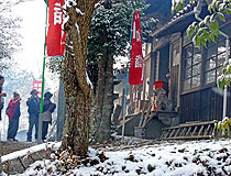 瓦谷の赤滝神社