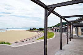 潮風公園 みなとオアシスゆう外観